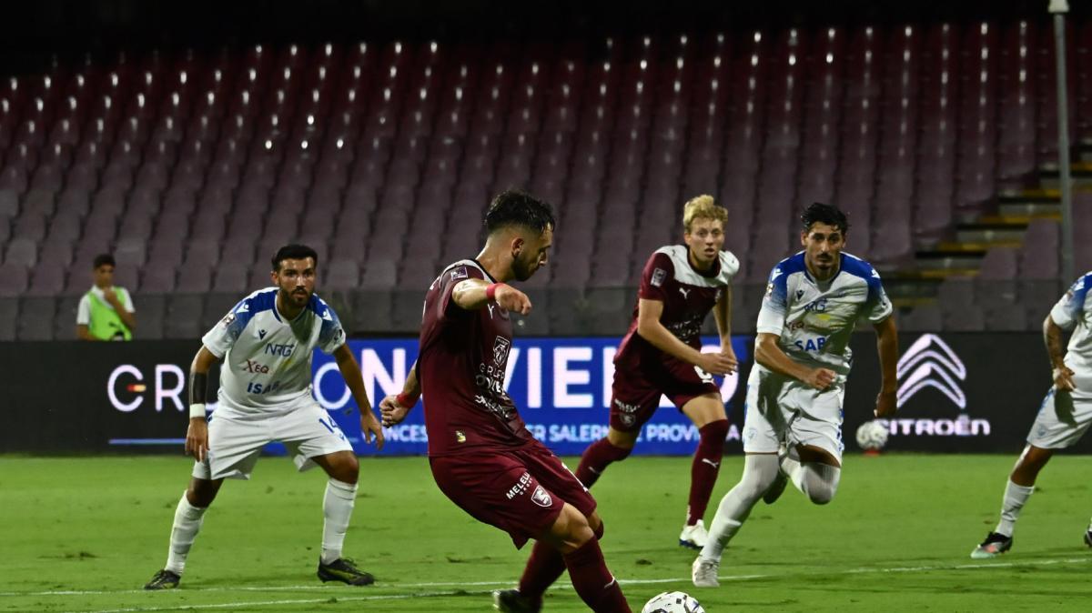 Ex granata - Knezovic affronterà ancora la Salernitana da avversario, Lovato verso la B