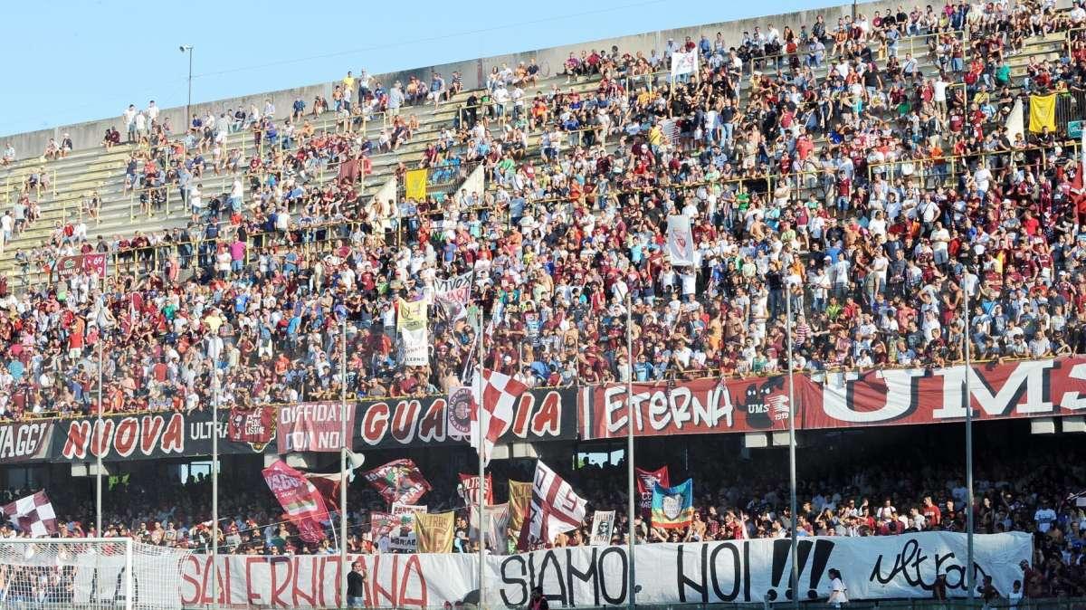 VIAGGIO TRA I TIFOSI - La gente ci crede: "Vogliamo la serie B"
