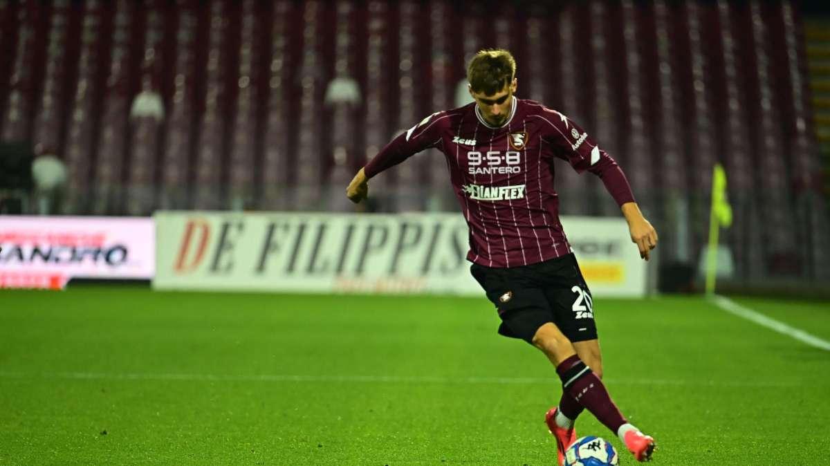 Salernitana, i segnali di Breda: non convocati i tre attaccanti che hanno fatto il girone d'andata 
