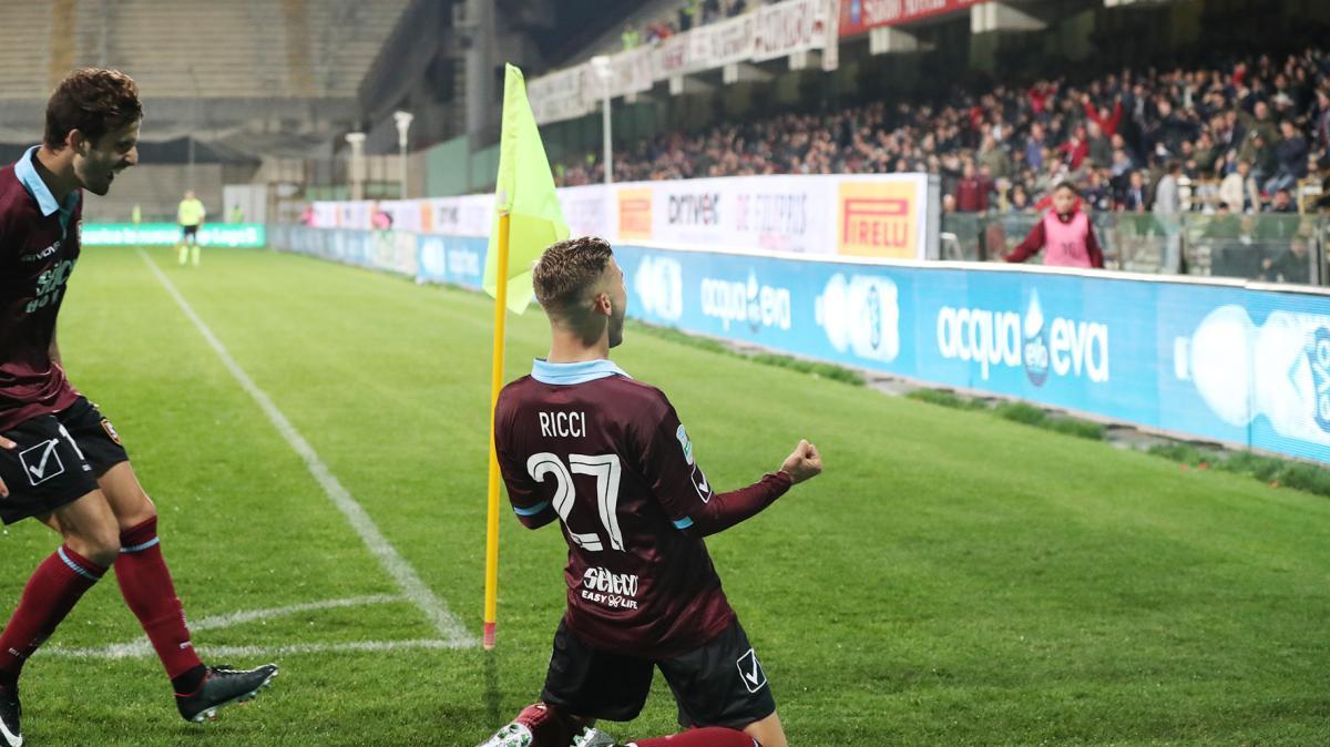 Salernitana, nuova idea a centrocampo: ecco le ultime