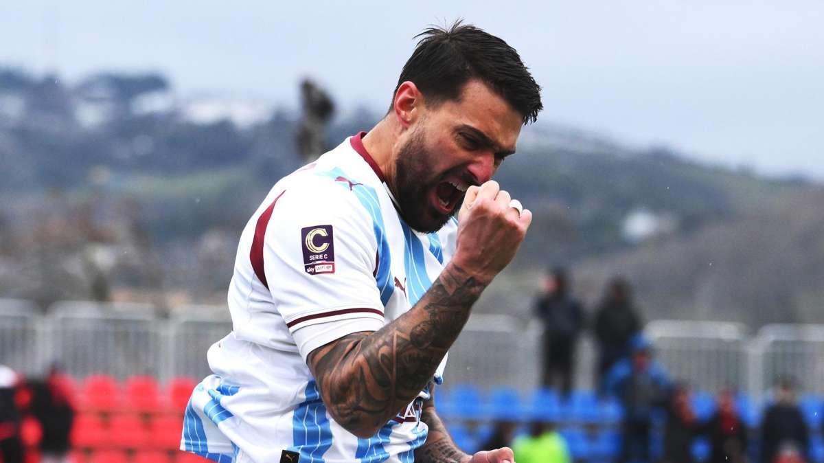 Salernitana, vittoria con rammarico a Caserta nell'andata degli ottavi: cronaca e tabellino