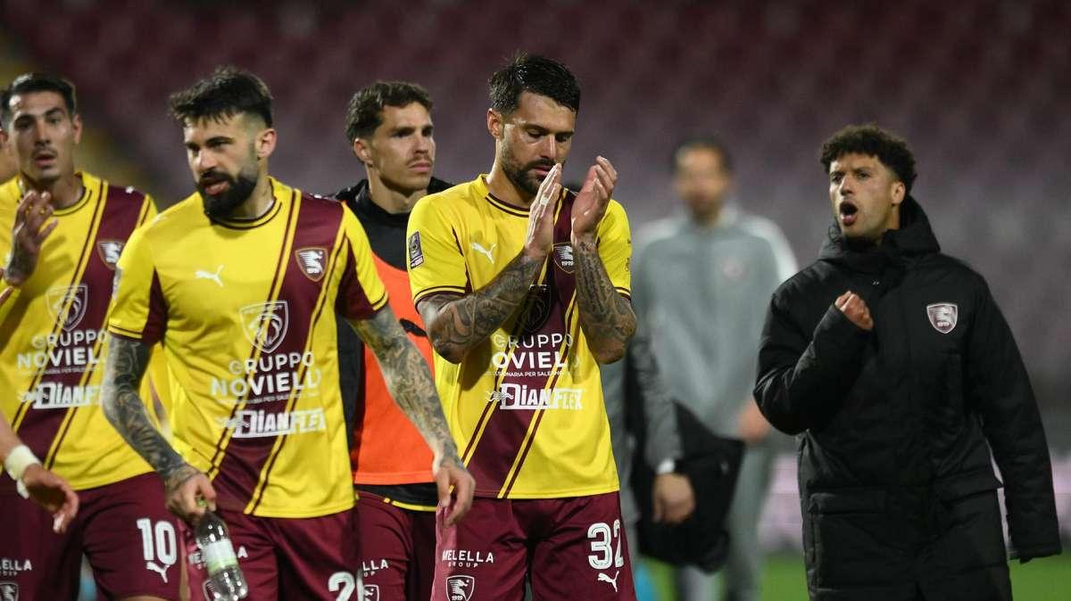 Salernitana, equilibrio e identità: Cosmi cerca il derby perfetto