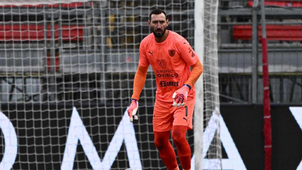 4 ex portieri votano Donnarumma: "Stagione positiva, si riparta da lui"