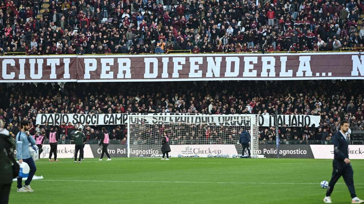 180 minuti in apnea per evitare un dramma sportivo. Tensione alle stelle, a Frosinone ci credono: "Vinciamo"