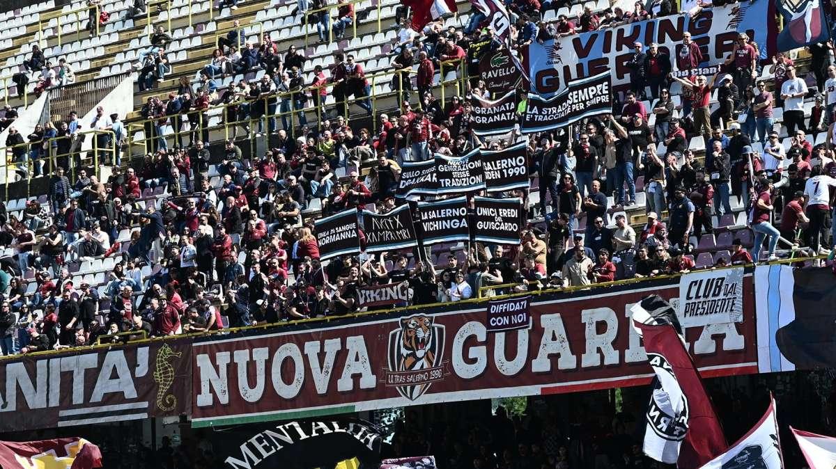 Tifosi furiosi: "Partita che vale una stagione, assurdo vietare la trasferta"