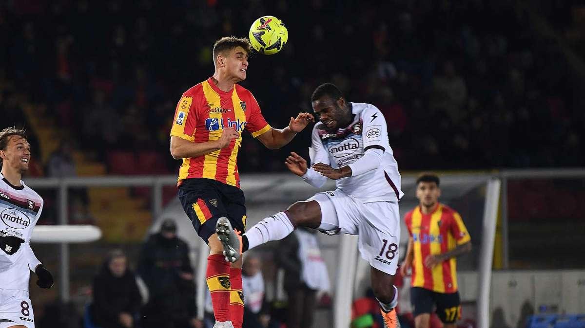 Salernitana, passi avanti con Sousa. Paga la scelta dei due mediani