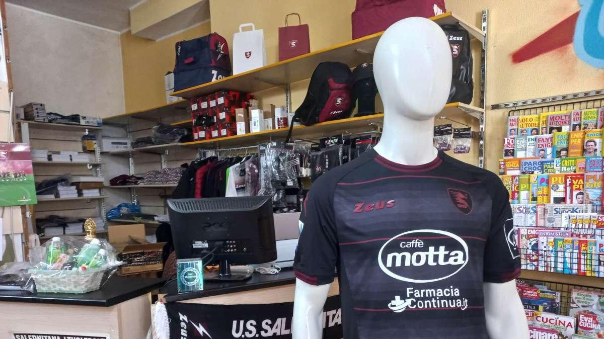 Provincia sempre più granata: a Bivio Pratole evento dedicato alle figurine e alla Salernitana