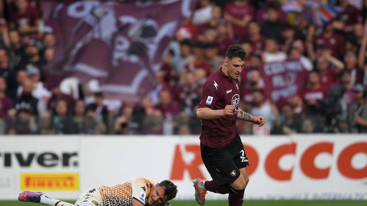 Salernitana, tre per una maglia sulla corsia mancina