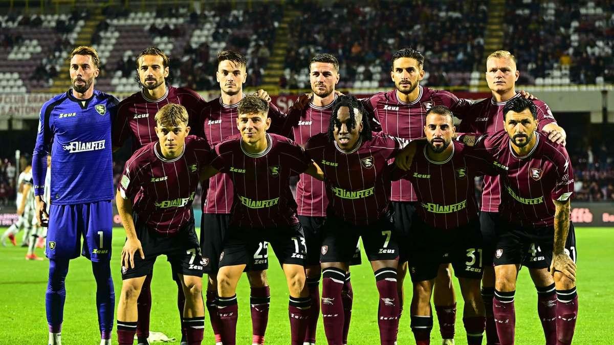 Salernitana, scarso apporto dei centrocampisti in zona gol. Mancano inserimenti in avanti 