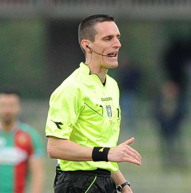 PESCARA-SALERNITANA: la scheda dell'arbitro Minelli