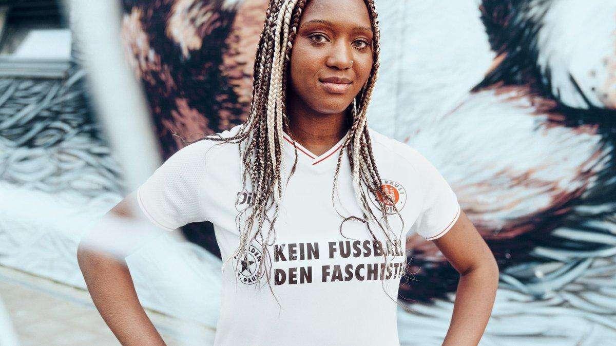 Kein Fussball den Faschisten