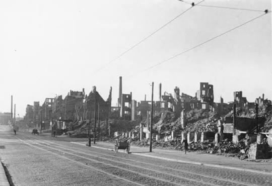 [ITA/DEU] Operazione Gomorrah: 83 anni fa il bombardamento di Sankt Pauli e di Amburgo, dal 24 luglio al 3 agosto 1943