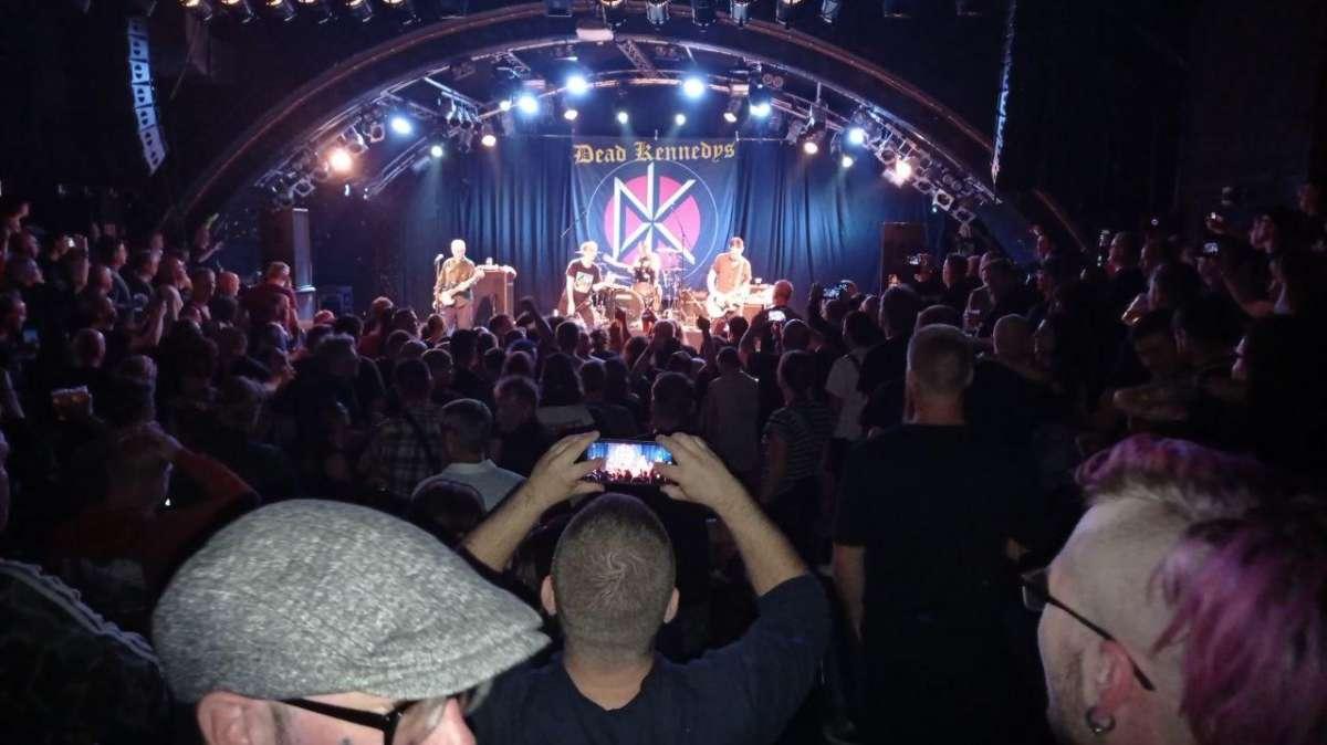 Un concerto per pace ed amore: Dead Kennedys a Sankt Pauli