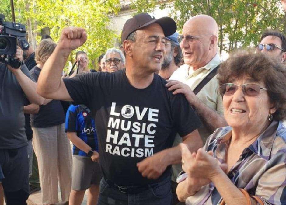 Mimmo Lucano sindaco ed europarlamentare: lo "zero" è Matteo Salvini