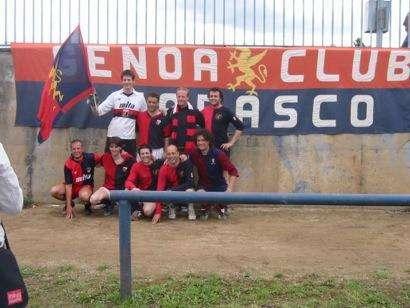 Ma non era un torneo parrocchiale? Zitto, corri e butta il pallone piu avanti che puoi! 