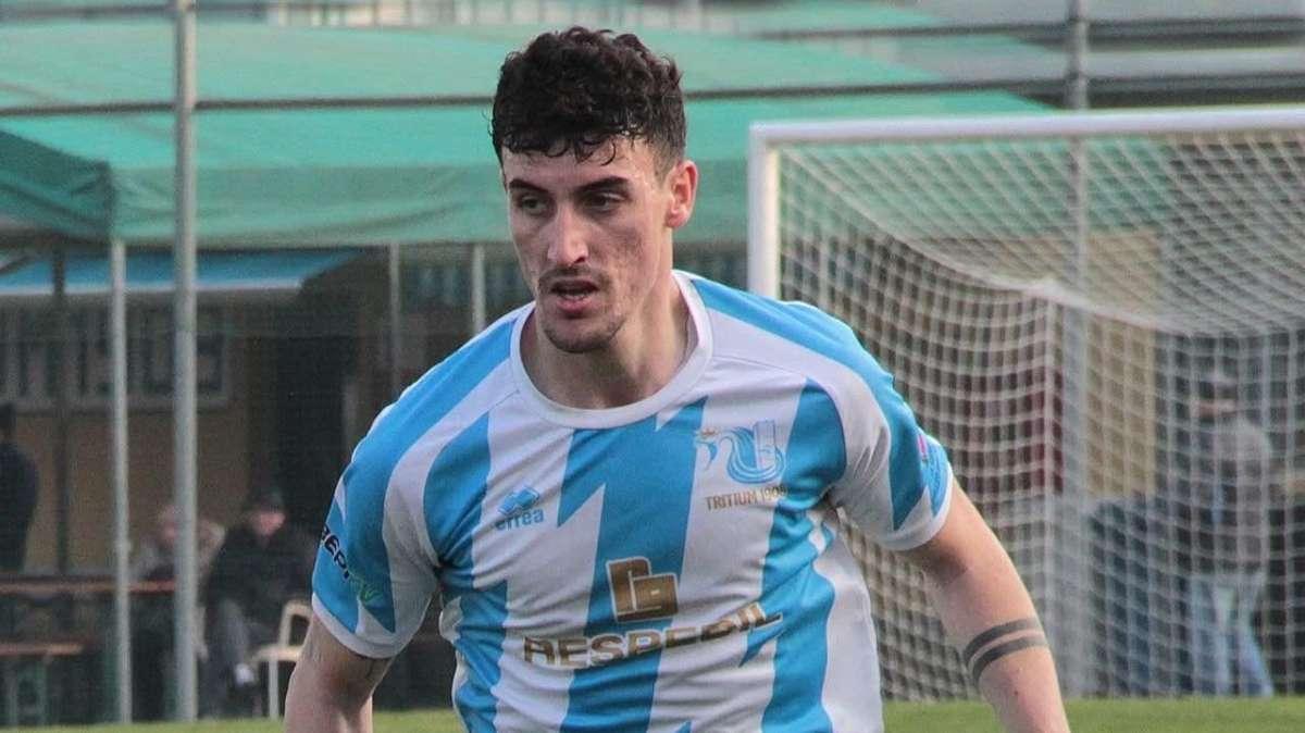 De Petri in azione nel match