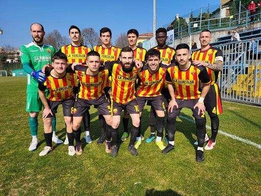 Lo Scanzorosciate in campo 