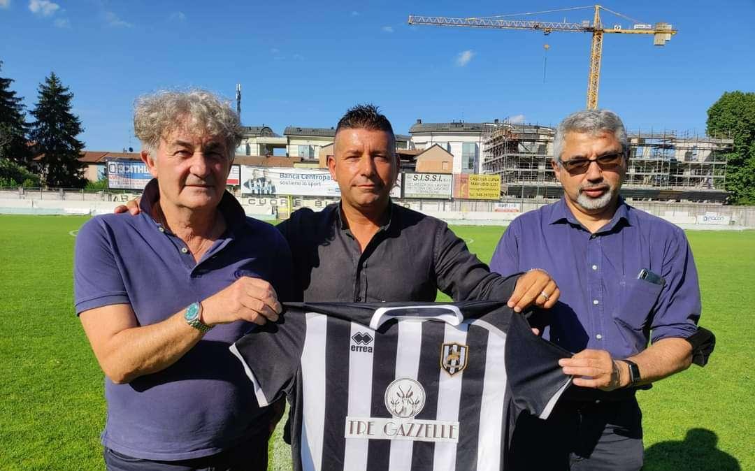 Vito Cera al centro