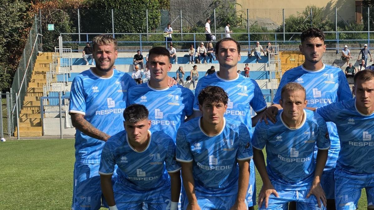 Davide Pirola in biondo