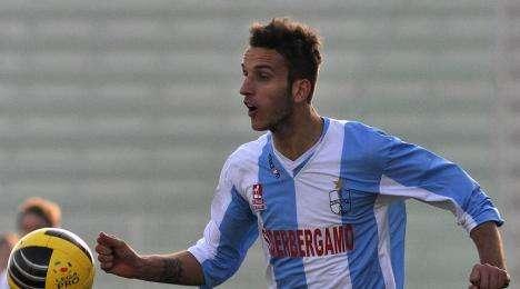 Suagher con la maglia Tritium