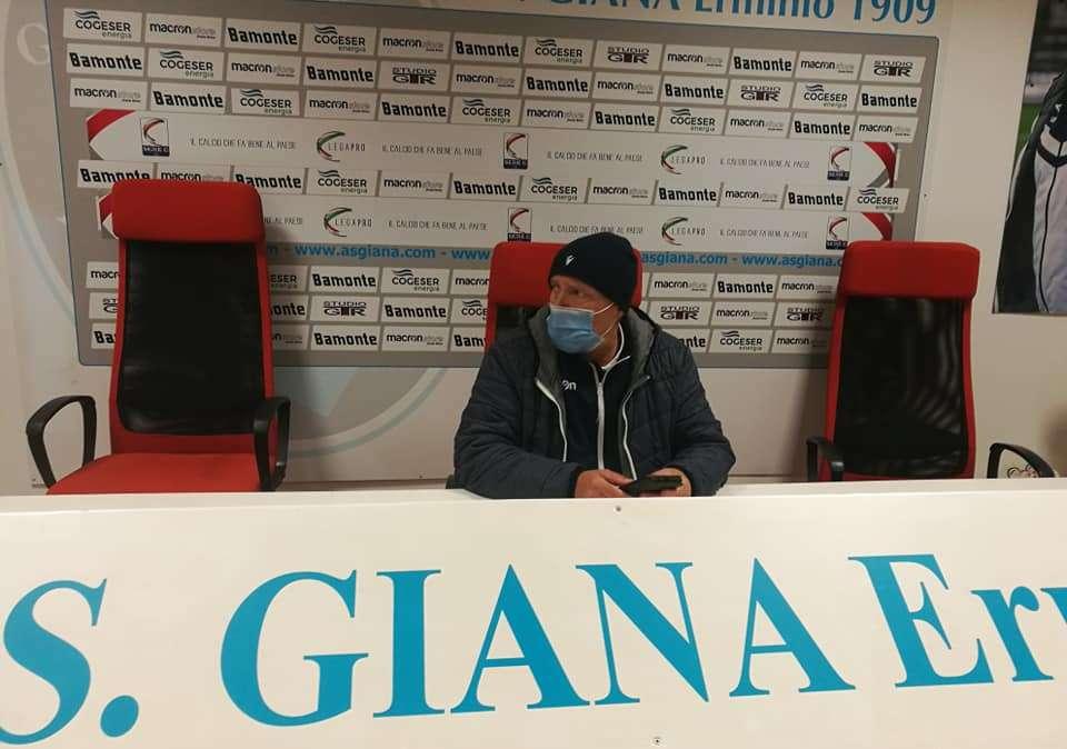 Cesare Alb&egrave; con mascherina