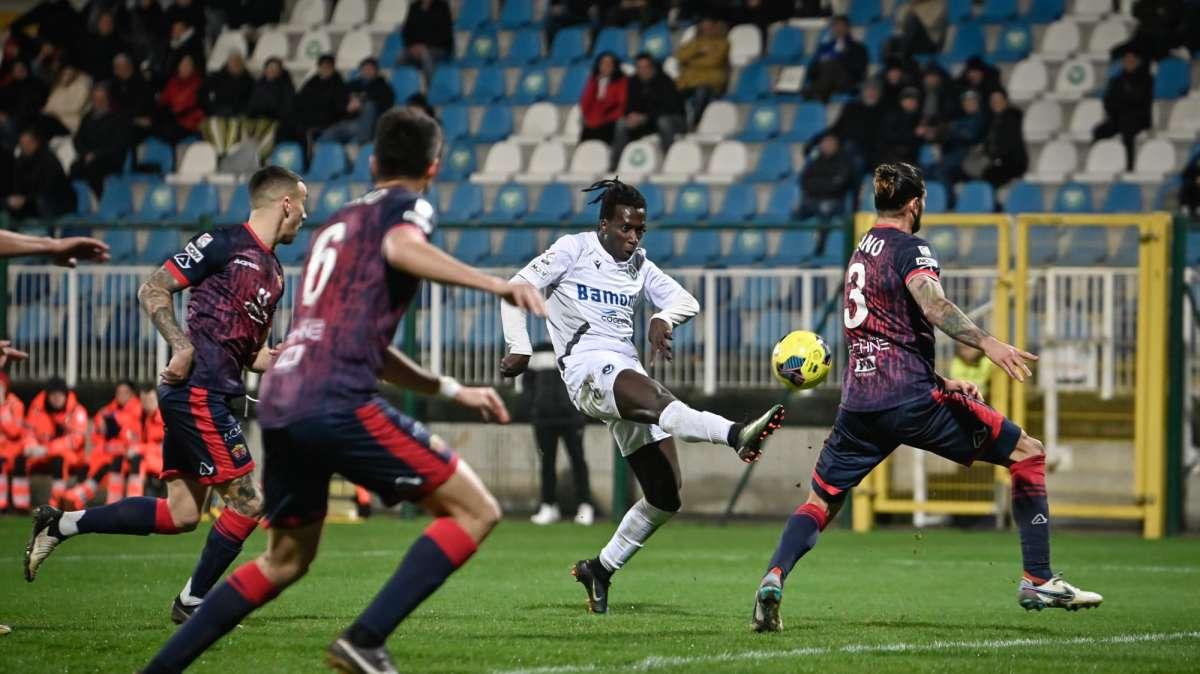 Gol di Ma. Fall al Lumezzane