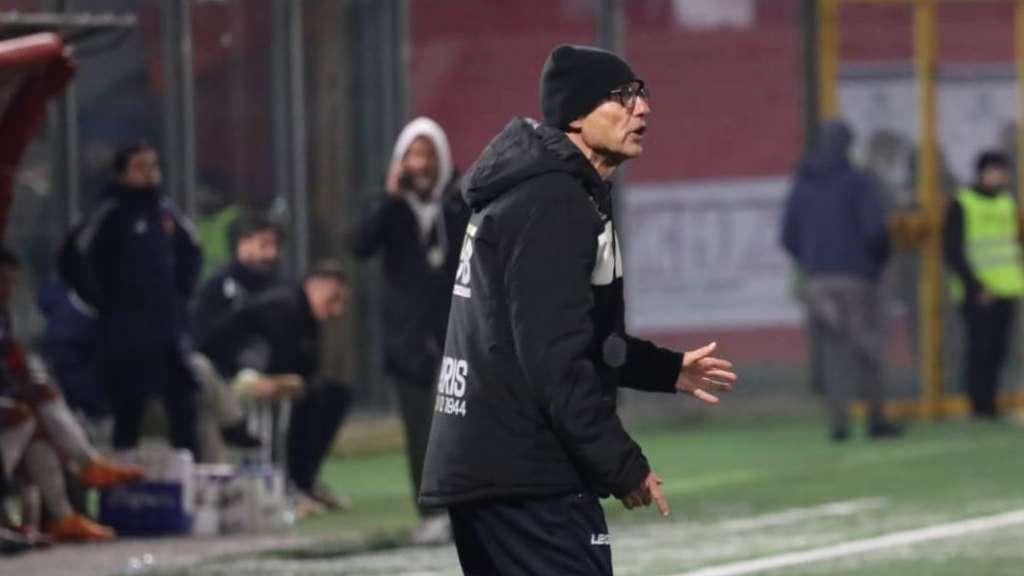 La metamorfosi - Ora è una Turris di ferro. Menichini: "Difendiamo da squadra e lottiamo su tutti i palloni. Possiamo competere con tutti..."