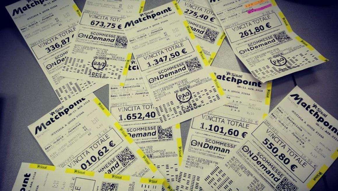 La proposta del calcio al governo per ripartire: togliere il divieto di pubblicità per le scommesse