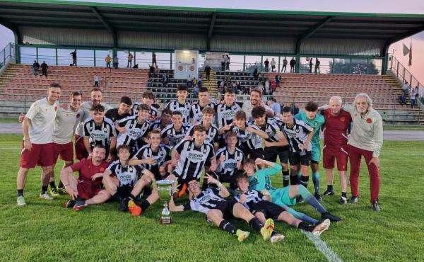 L'Under 16 bianconera vince il Torneo "Roberto Ferrara". Battuta in finale la Triestina