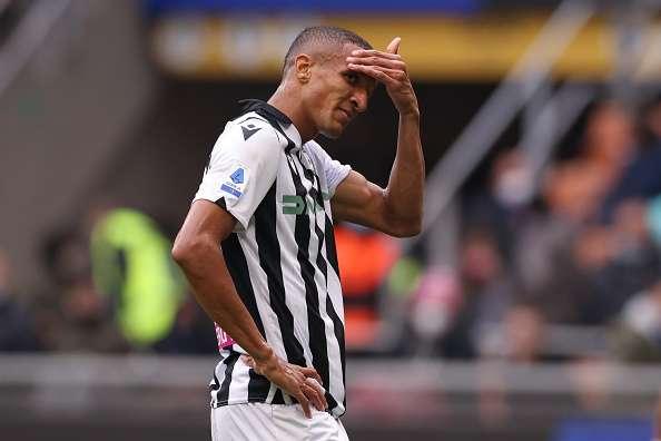 Becao fuori per un turno: salta la Juve