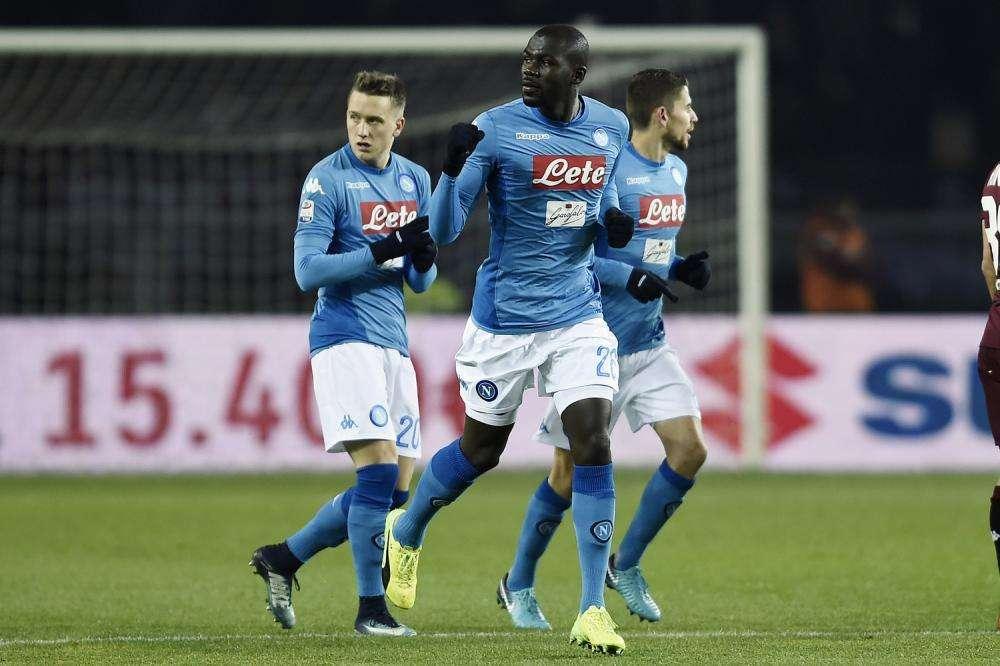 Serie A, tris Napoli, al Toro non basta Belotti. Sarri torna in vetta