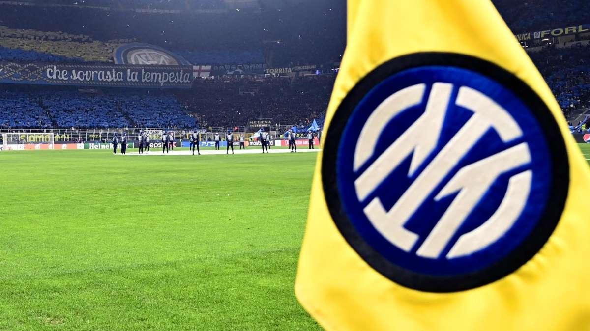 Inter in cerca di un centrocampista. L'obiettivo è Samardzic, l'alternativa Pereyra