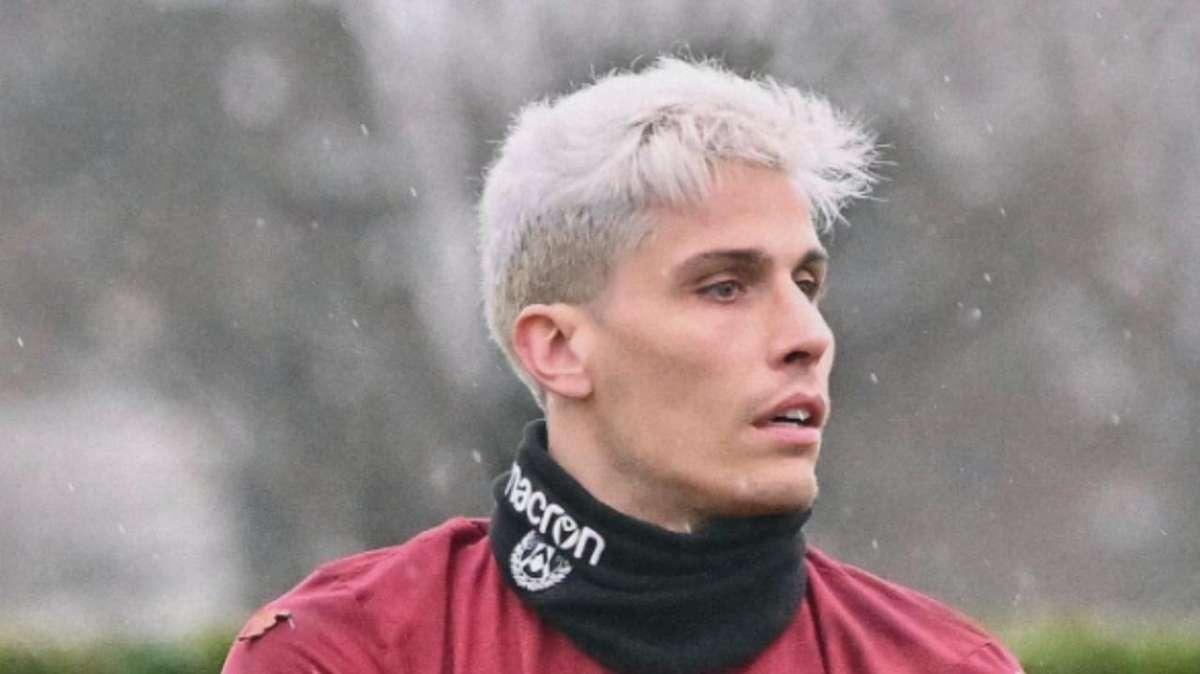 Udinese, i compagni “sfottono” sui social Silvestri: le battute