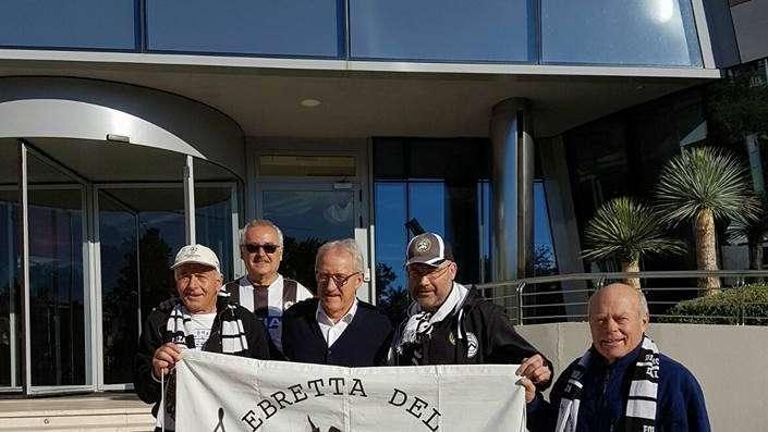 Tifosi presenti anche a Cagliari: i supporters bianconeri incontrano la squadra!