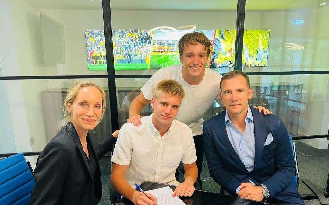 Sheva jr firma con il Watford