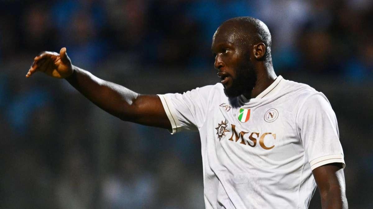 Napoli, lavoro differenziato per Lukaku: "Ci vediamo presto tifosi"