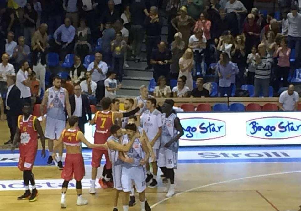 Apu Gsa Udine- Orasì Ravenna 80-79, LE PAGELLE: Benevelli salvatore della patria