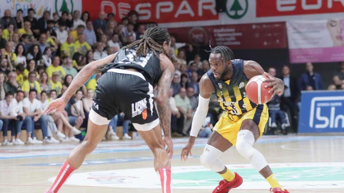 UEB Gesteco Cividale-Apu Udine 74-65, LE PAGELLE: Cassese, Rota e Redivo gli uomini in più per il Pilla. Gentile e Briscoe contro tutti