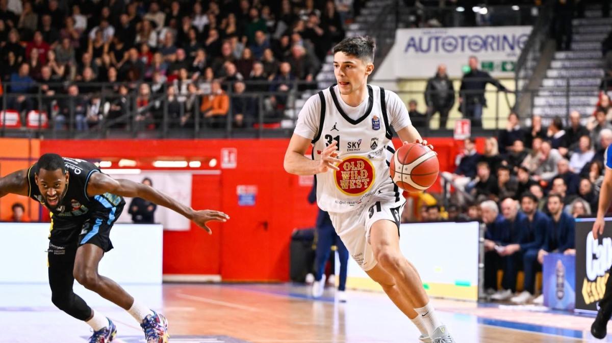 Calzavara, il futuro è adesso: l’APU Udine punta sul talento del suo playmaker