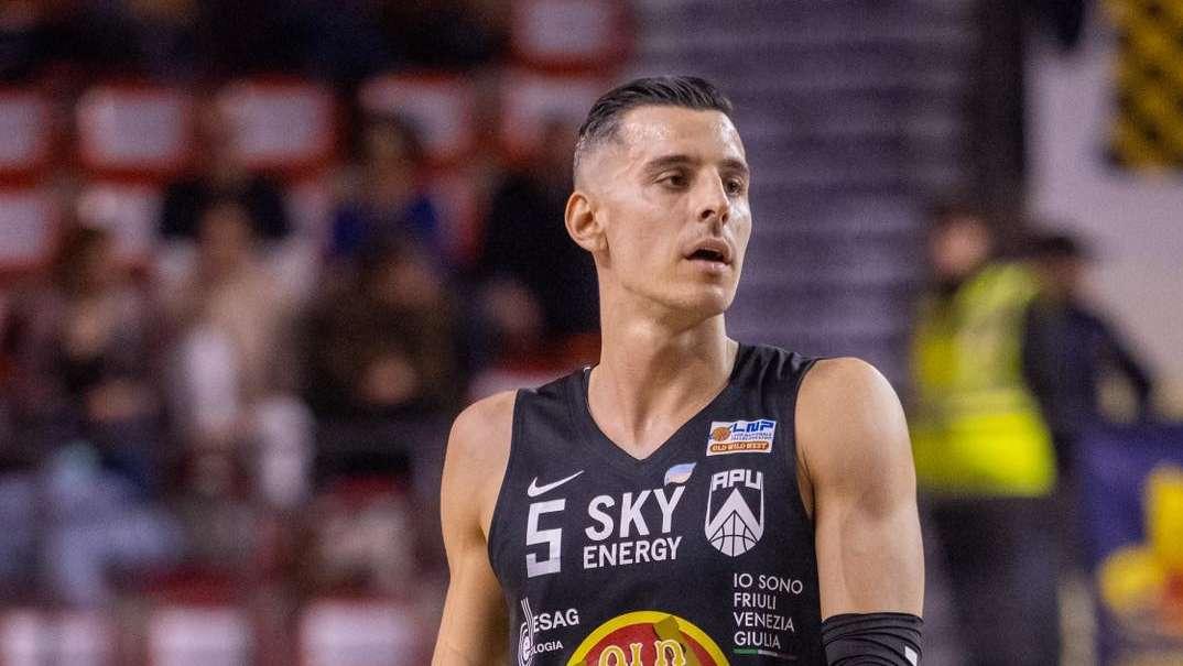 Orzinuovi-Apu Udine 77-78, LE PAGELLE: Clark risolve i problemi, Mirza scaccia la paura