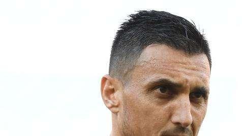 Genoa, Burdisso: "Vogliamo vincere davanti ai nostri tifosi"