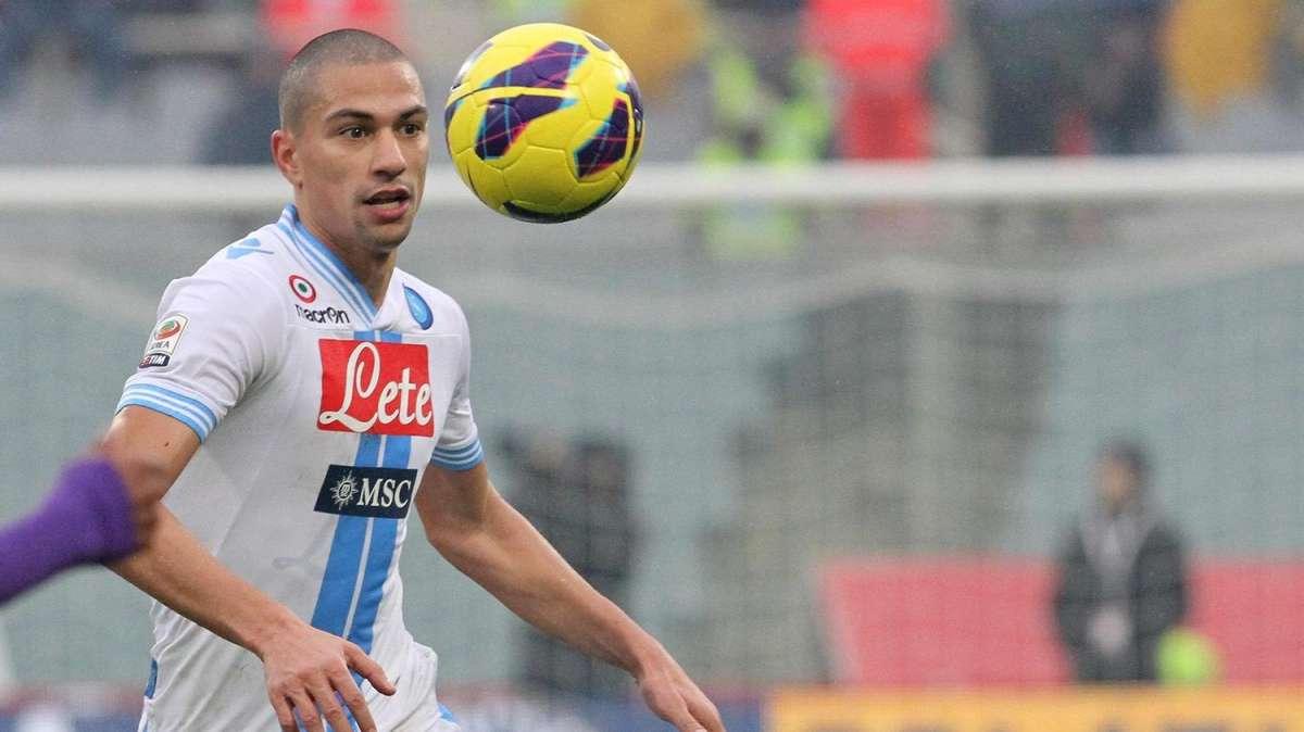 Inler non ha convinto, fischi dal San Paolo