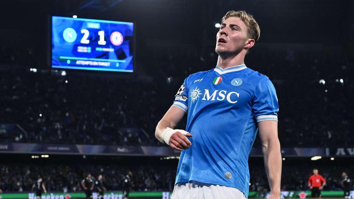 Serie A, tra Genoa e Napoli succede di tutto ma trionfano gli uomini di Conte