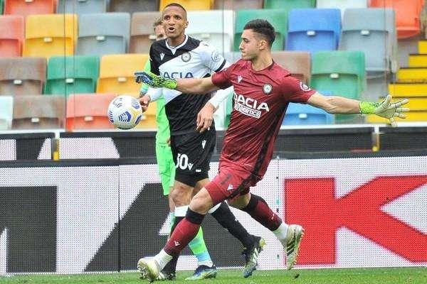 Musso: "Vogliamo arrivare il più in alto possibile, non ci accontentiamo della salvezza" 