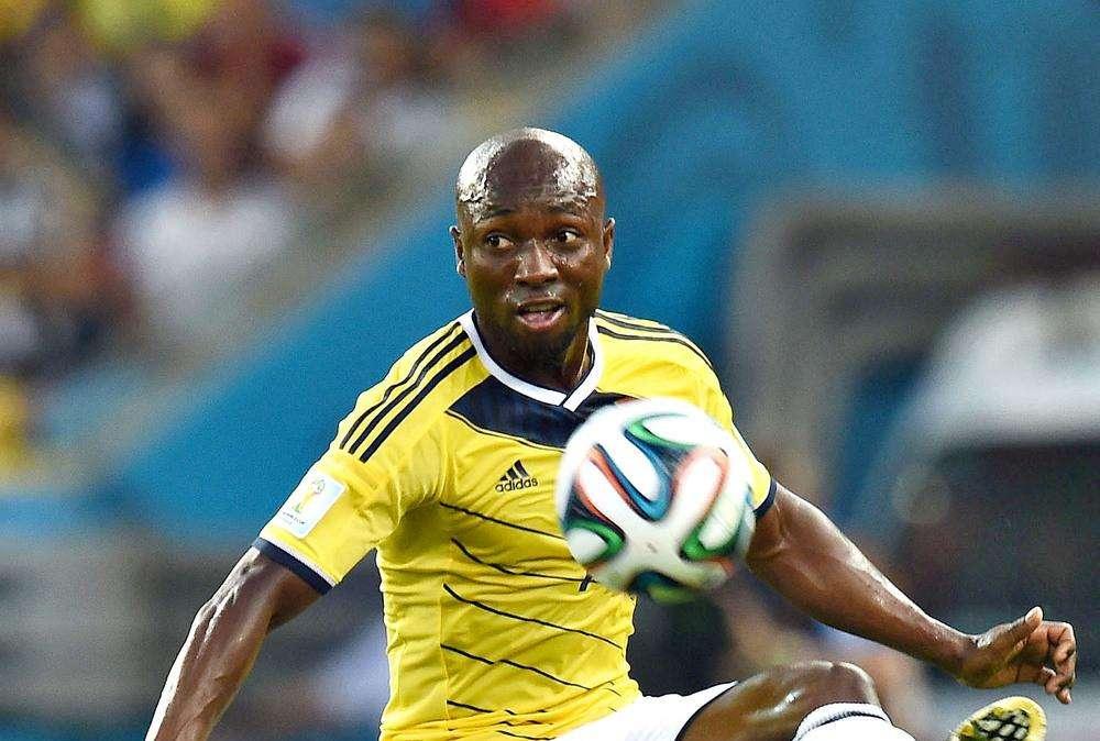 L'Udinese cerca acquirenti per Armero. Si tratta con la Fiorentina