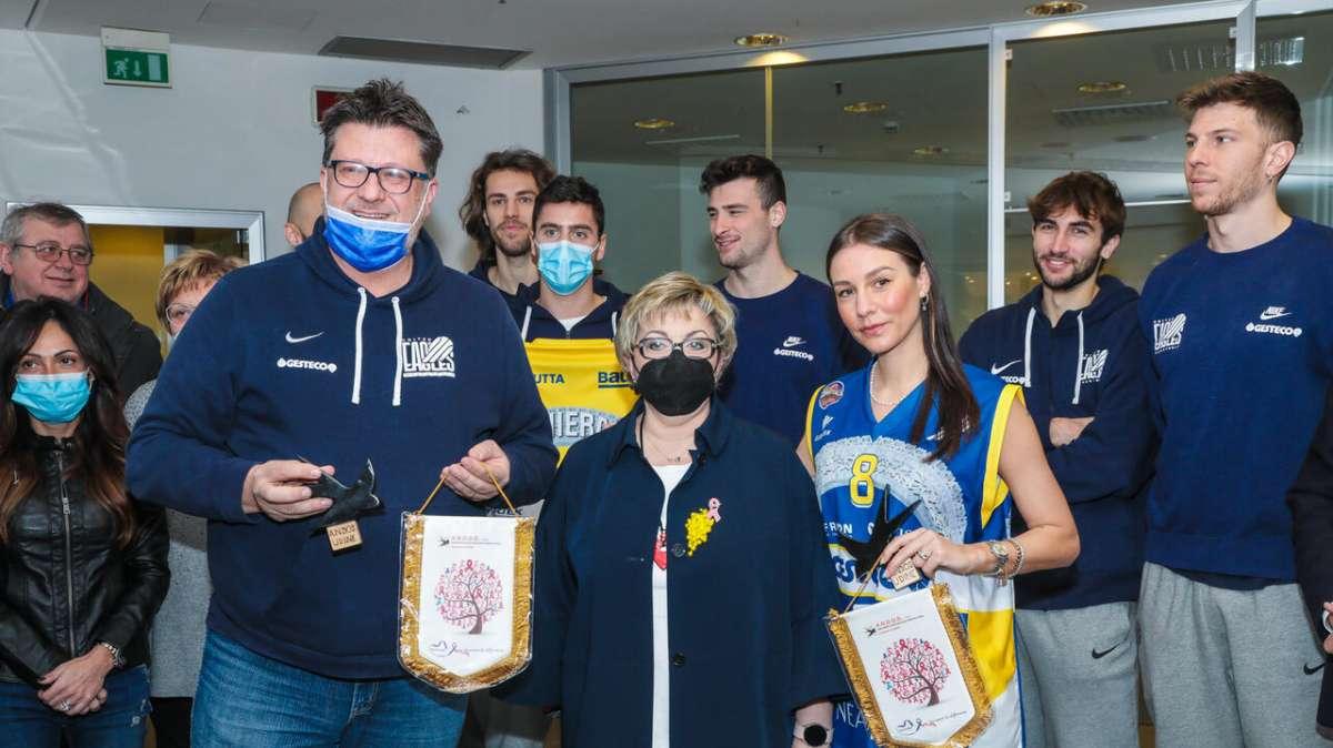 UEB Gesteco, svelate le divise per la Final eight di Coppa Italia 2022