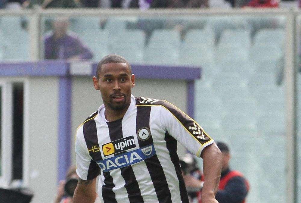 Gabriel Silva, sedotto ed abbandonato, rivolge lo sguardo all'estero