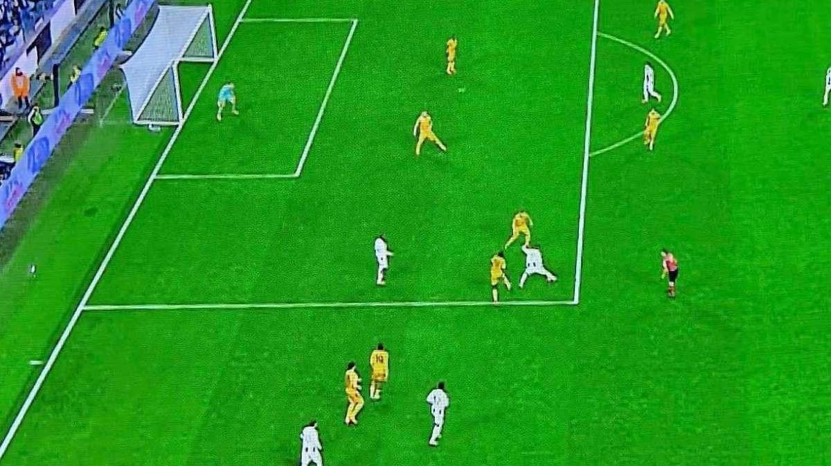 Juventus-Udinese, gol annullato a David per fuorigioco ma la linea del VAR fa discutere