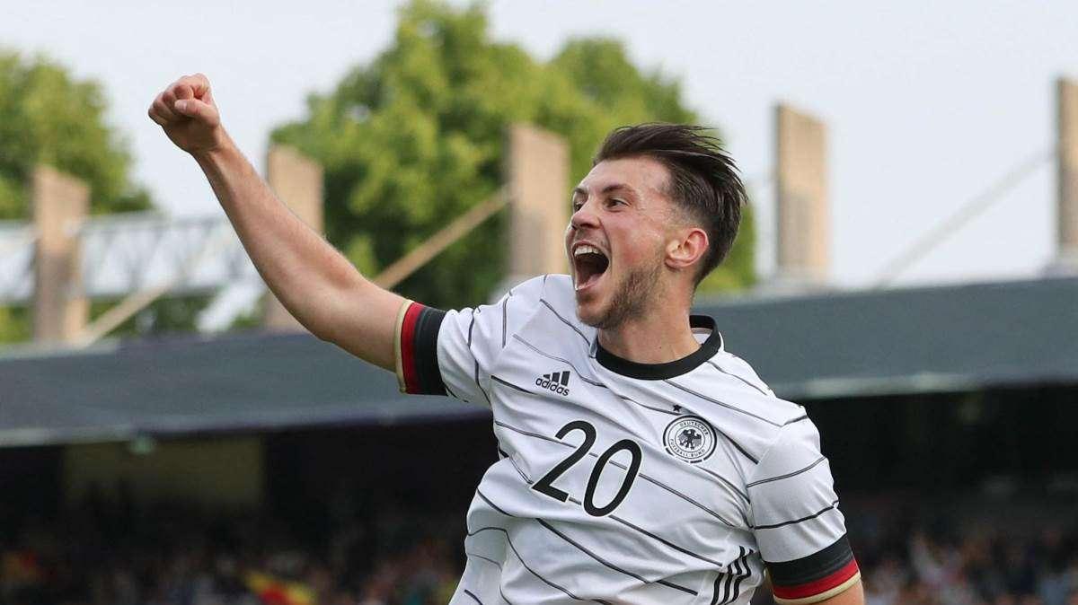 Samardzic al Mondiale? Il ct della Serbia vorrebbe provare a convincerlo ad abbandonare la Germania