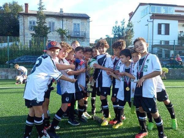 Giovanili bianconere, l'Under 9 vince l'Izola Trophy